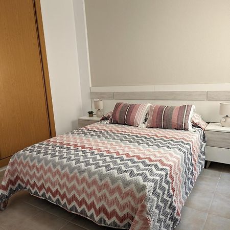 Apartamento Las Palmeras - Con Terraza, Barbacoa, Aire Acondicionado Y A 250M De La Playa! Los Alcazares Exterior photo