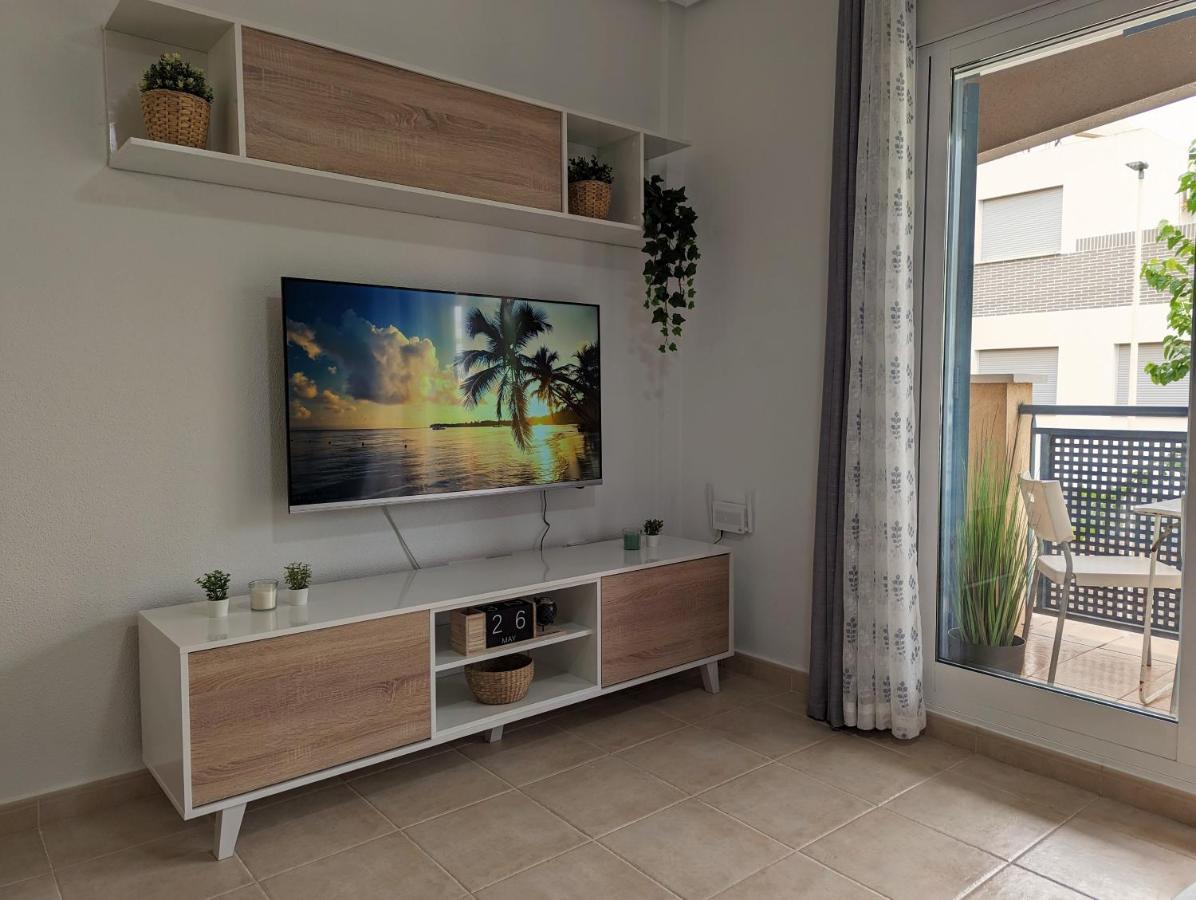 Apartamento Las Palmeras - Con Terraza, Barbacoa, Aire Acondicionado Y A 250M De La Playa! Los Alcazares Exterior photo