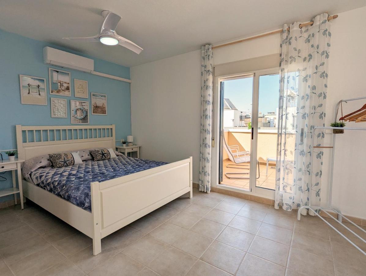 Apartamento Las Palmeras - Con Terraza, Barbacoa, Aire Acondicionado Y A 250M De La Playa! Los Alcazares Exterior photo