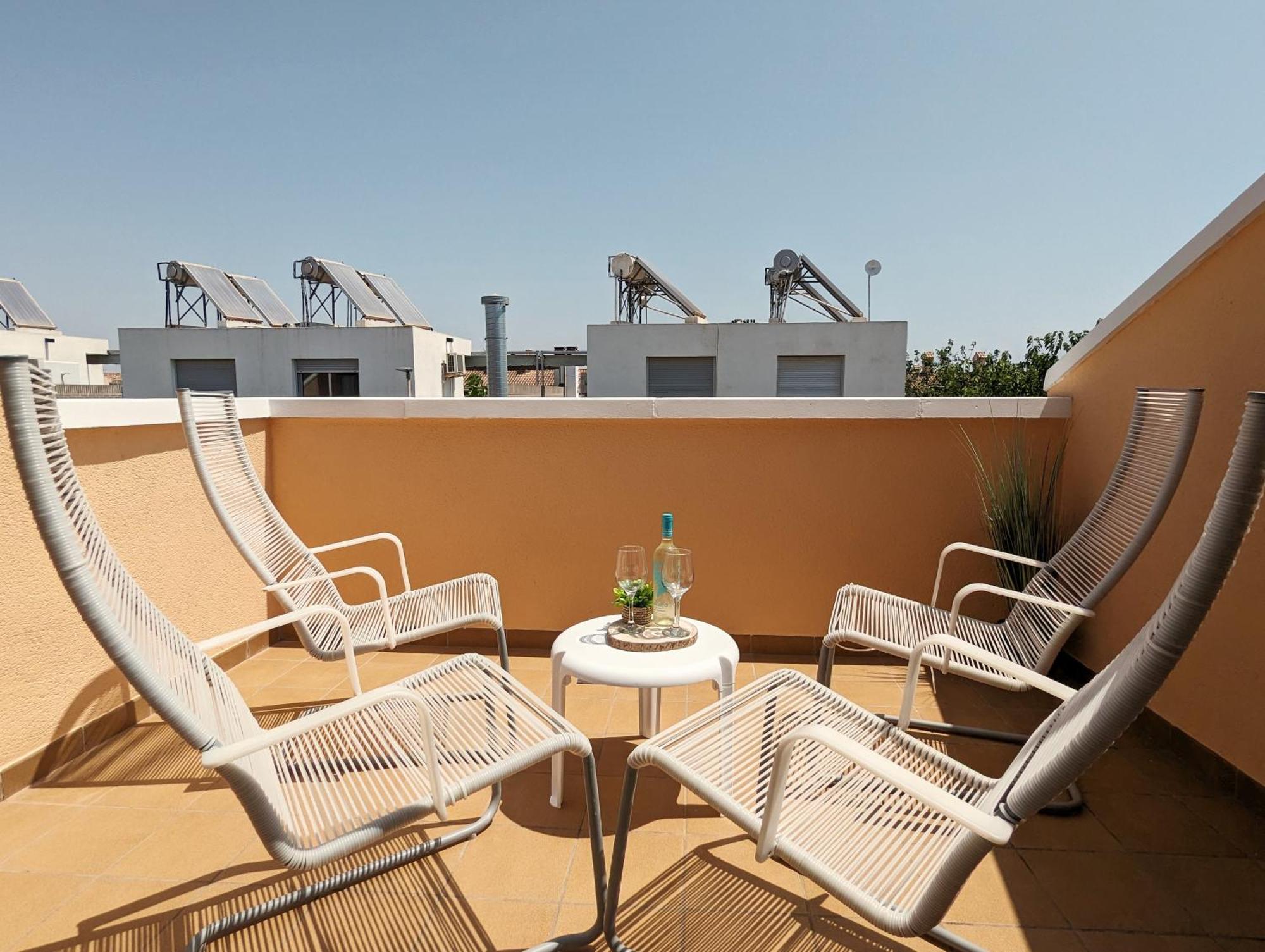 Apartamento Las Palmeras - Con Terraza, Barbacoa, Aire Acondicionado Y A 250M De La Playa! Los Alcazares Exterior photo